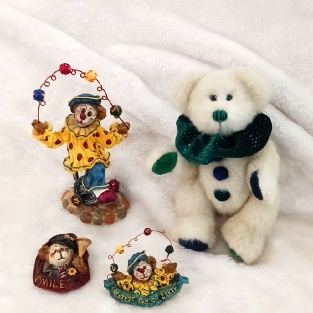 Limited edition Boyds Bears